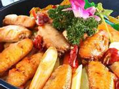 小吃店怎么打開市場呢？四川小吃培訓(xùn)學(xué)校提議
