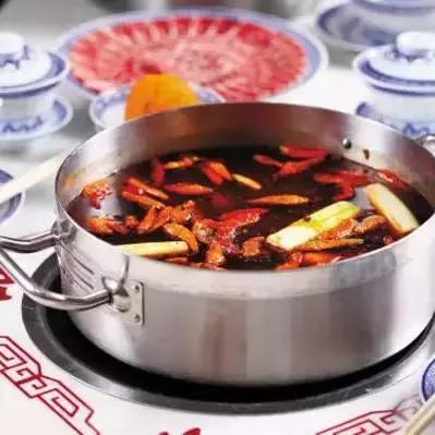 秋天到了，學(xué)學(xué)這5款火鍋湯底的做法吧！