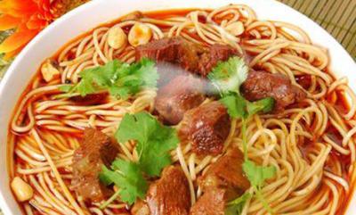 面食培訓(xùn)哪家專業(yè):打鹵面，香味四溢富有勁道的家常面食！