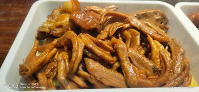四川學(xué)鹵菜技術(shù)做法哪里好？鹵菜拌料的制作