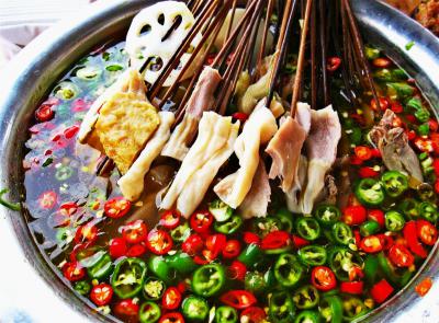 缽缽雞技術(shù)培訓學校怎么選？餐飲小吃培訓機構(gòu)
