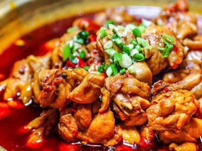 麻辣火鍋雞底料訓(xùn)練需求多少錢？火鍋技能訓(xùn)練中心