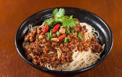 雜醬面培訓(xùn)哪個好？從配料到烹飪