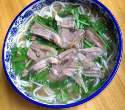 學(xué)做羊肉米線技術(shù)培訓(xùn)機(jī)構(gòu)哪里好？