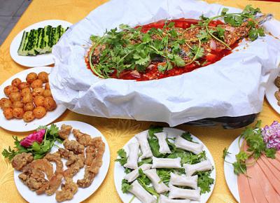 成都小吃培訓(xùn)費(fèi)用，紙包魚(yú)技術(shù)培訓(xùn)哪里專(zhuān)業(yè)？