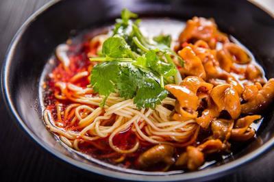 成都餐飲小吃培訓(xùn)班，肥腸面食技術(shù)培訓(xùn)哪里好？