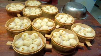 小吃培訓(xùn)學(xué)校多少錢？正宗小吃技術(shù)培訓(xùn)學(xué)校