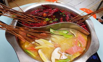 串串培訓(xùn)去哪里學(xué)比較好一點(diǎn)？成都串串香培訓(xùn)學(xué)校