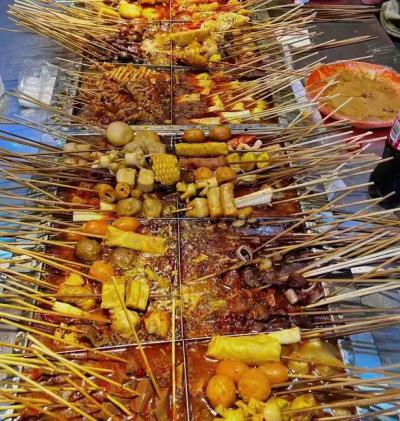 街邊熱鹵串串技術(shù)培訓(xùn)多少錢？成都串串香培訓(xùn)學(xué)校,