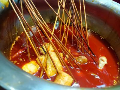 冷熱串串培訓(xùn)在哪里學(xué)？成都串串湯底怎么做?