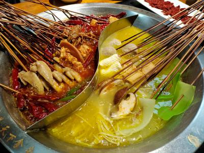 四川串串香技術(shù)培訓(xùn)多少錢？四川串串湯底培訓(xùn)