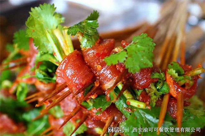 串串香培訓(xùn)學(xué)校哪個(gè)好？成都哪里可以學(xué)串串香技術(shù)？