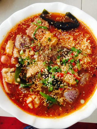成都冒菜實體店培訓(xùn)哪家好？成都冒菜培訓(xùn)費用解析